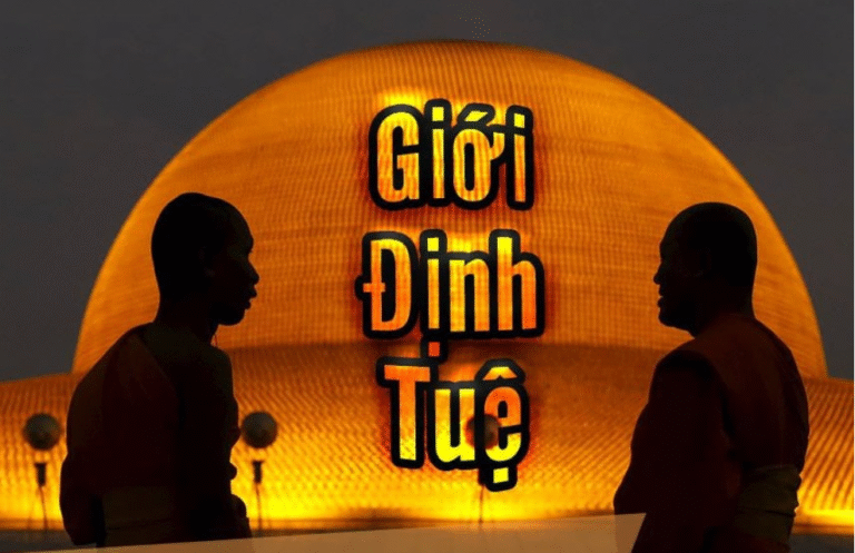 Tam Vô Lậu học làm nền tảng cho sự giác ngộ giải thoát