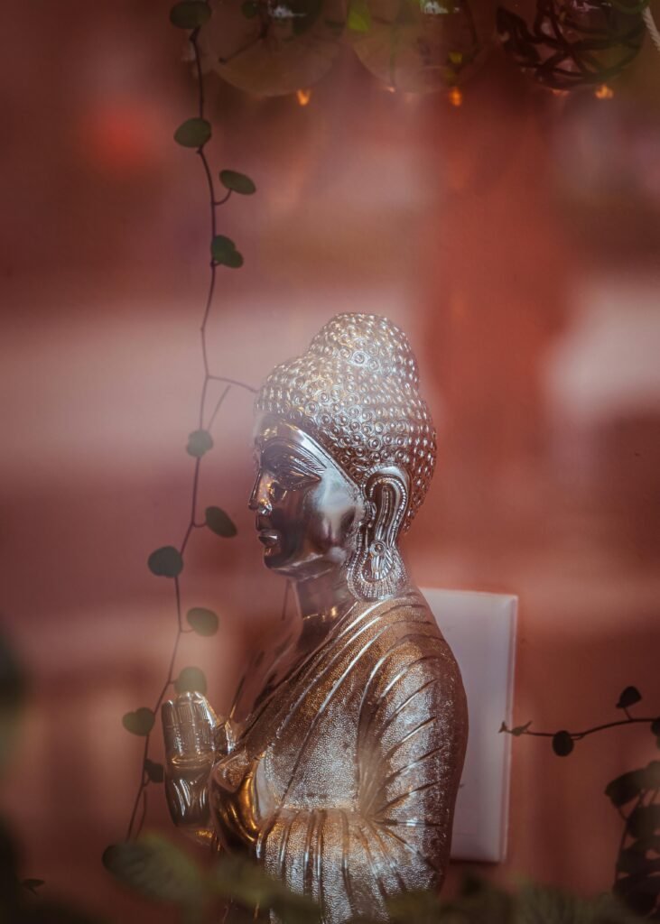 Lời Đức Phật dạy: Hãy sống với hiện tại